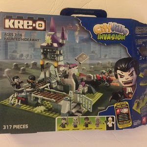 New Kre-O CityVille Invastion Haunted Hideaway Large Set - 317 Pieces
